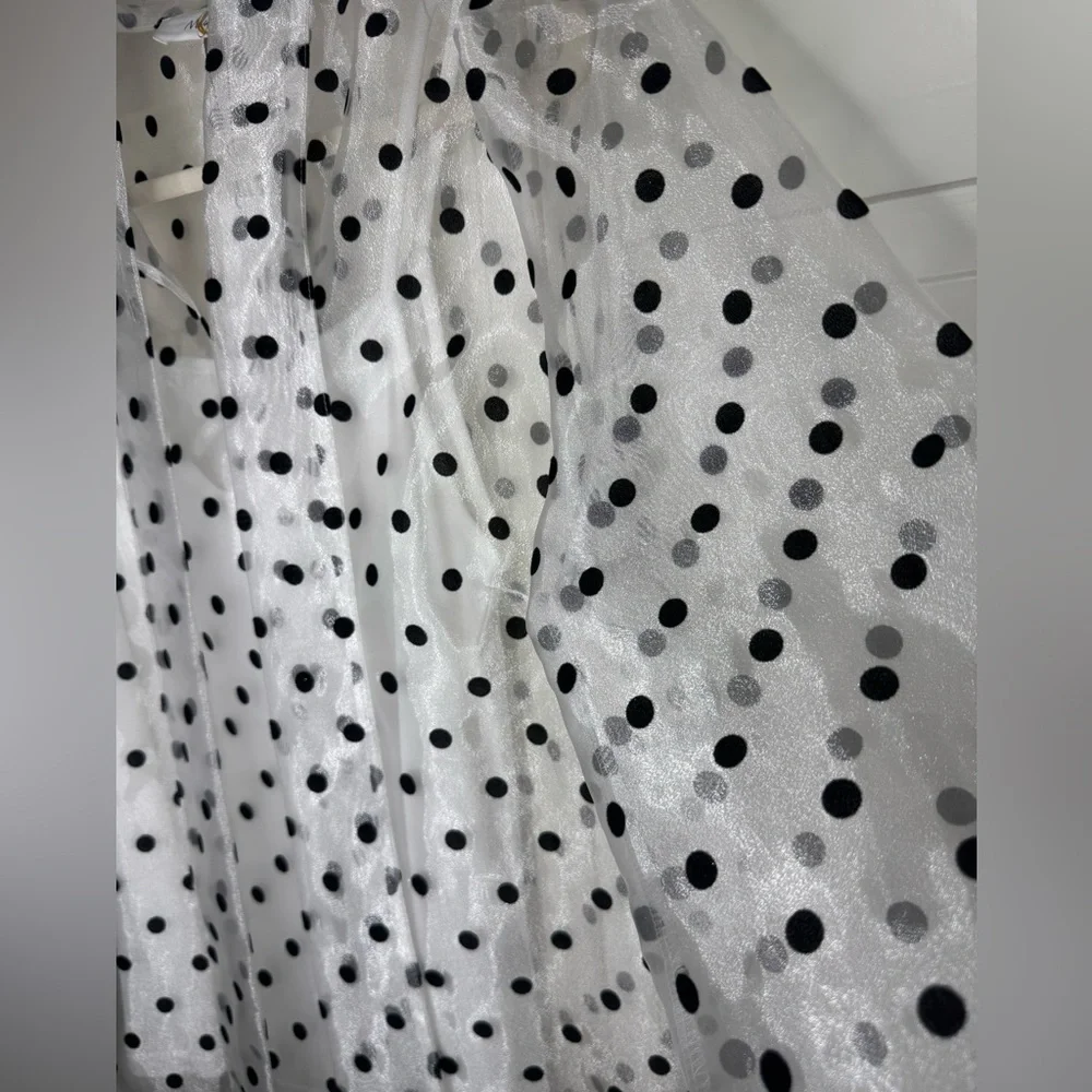 Melograno Rico White Sheer Blouse with Black Polka Dots & White Tank - Picture 4 of 10